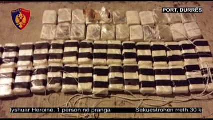 Kapen 30 kg heroinë në portin e Durrësit