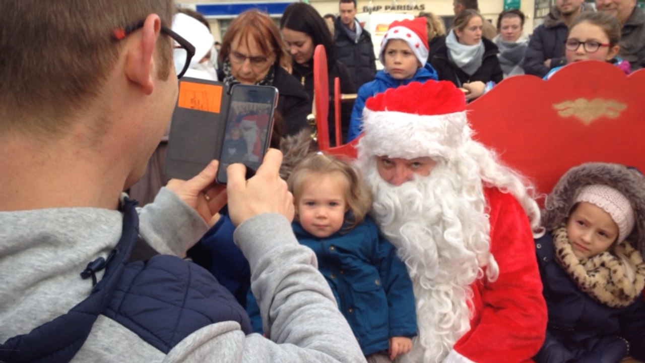 Le Père Noël a débarqué dans le centre ville