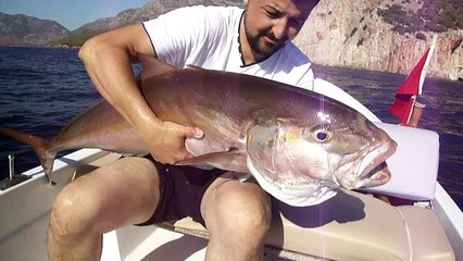 BUYUK BALIKLA FOTOGRAF CEKTIRMEK BILE ZORDUR - www.adrasanbalik.com