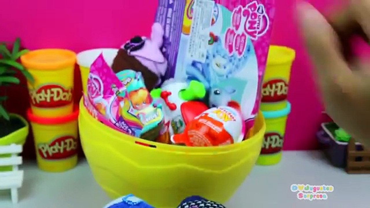 Huevo Sorpresa Gigante de Intensa Mente de Plastilina Play Doh en Español