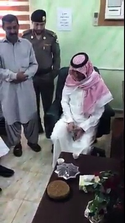 PAKISTANI DRIVER