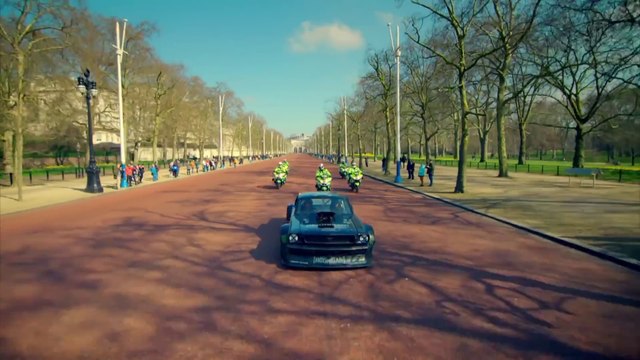 Ken Block visite Londres et fait des Drifts !!