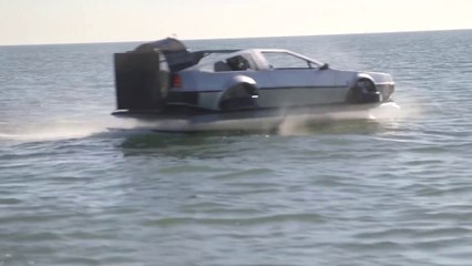 La Delorean en mode aéroglisseur ! Retour vers le futur