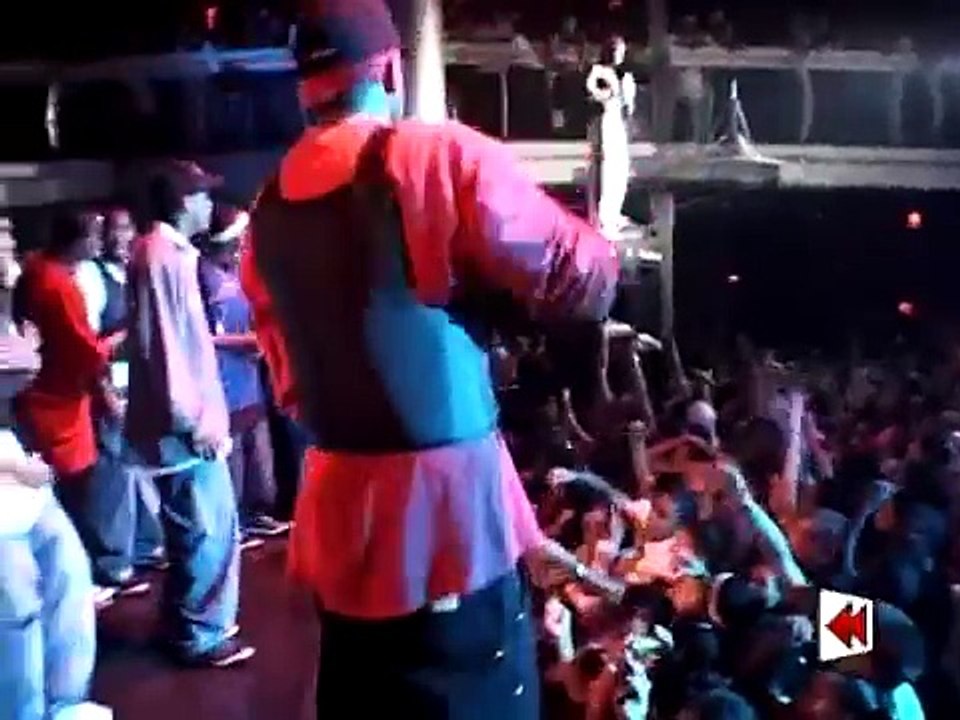 Lloyd Banks, G-Unit & Busta Rhymes Victory (Liv...