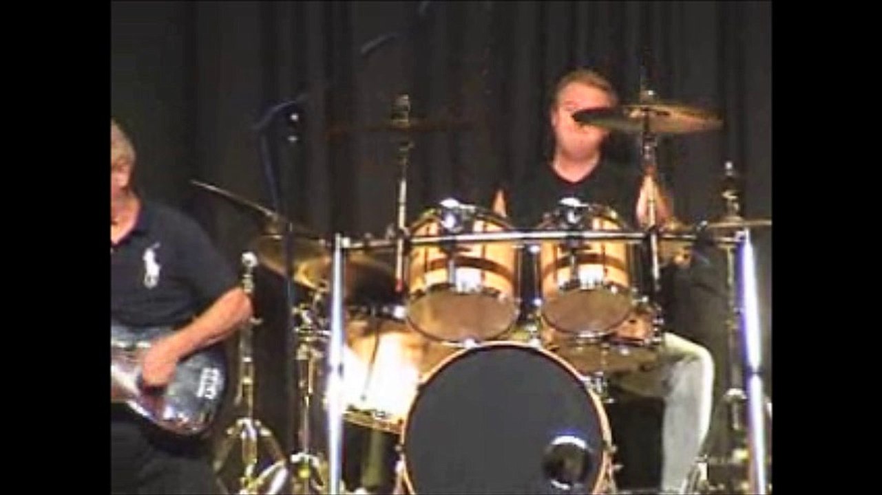 The Shambolix Live at the Woughton Centre MK