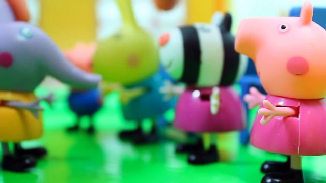 Свинка Пеппа УПАЛА ИЗ ОКНА Мультики для детей на русском Игры для девочек из игрушек Peppa Pig
