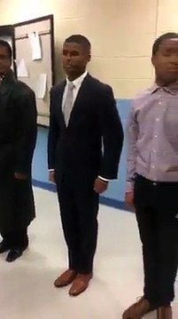 Incroyable: ces gars sont synchronisés comme vous le l'avez jamais vu!