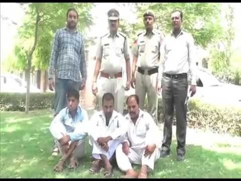 Live Video of Woman Caught in CCTV Theft Jewell's From A Jewelry Shop in India 640x360