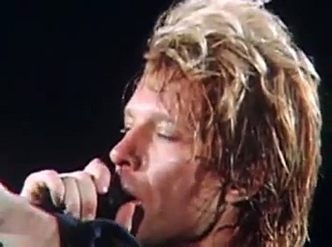 Bon Jovi - ALWAYS (TLFR version) 07-19-2006, Giants stadium (360p_30fps_H264-96kbit_AAC)