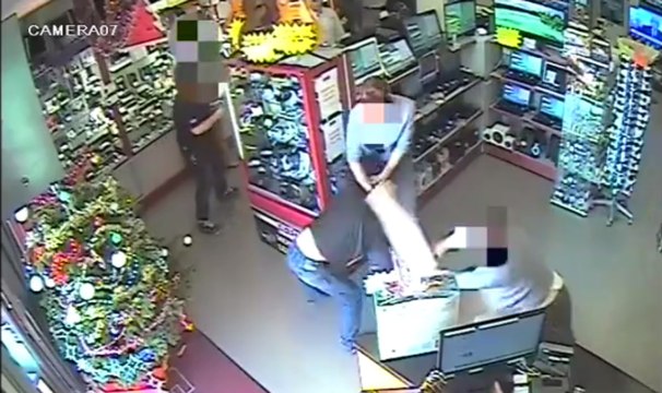 Les commerçants mettent une rouste aux braqueurs