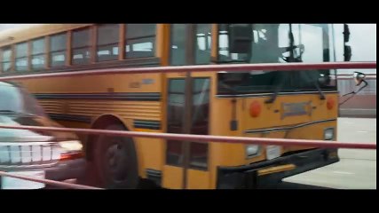 TERMINATOR GENISYS Extrait du Film  L attaque du Bus