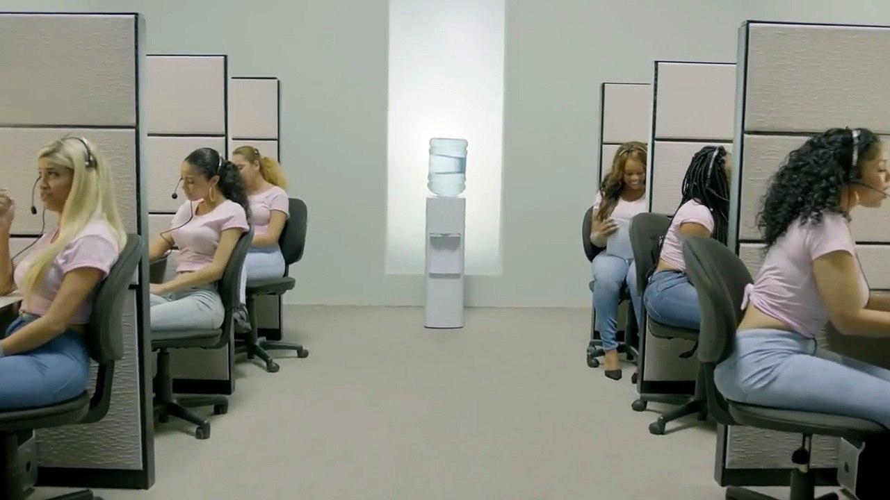 Hotline Bling ft. Chacarron Macarron