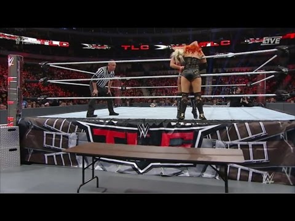JOB'd Out - WWE TLC Recap: Becky Lynch vs Alexa Bliss in a Tables match for the Womens Title