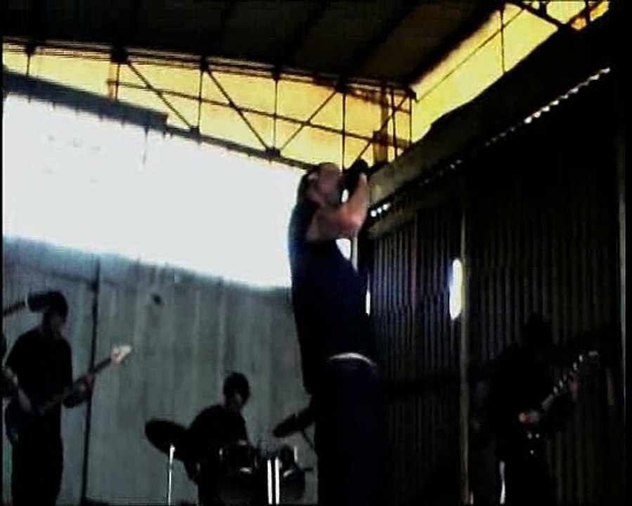 Silver dollar-Gotta get away