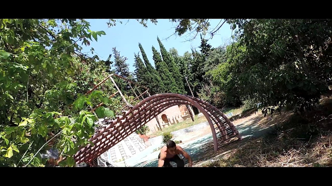 CRAZY REMI (parkour running episode 1)
