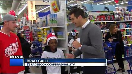 Red Wings surprise youth hockey players for helping Children's Hospital