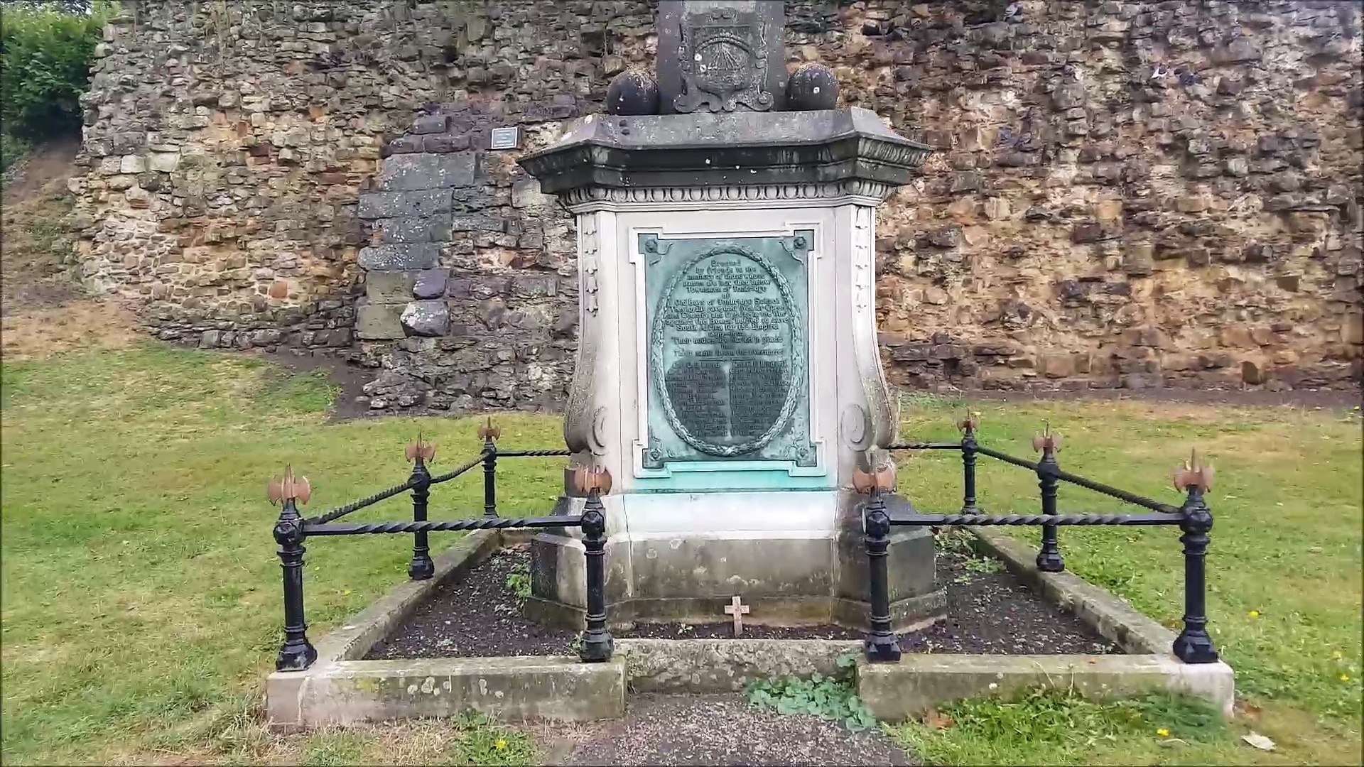 ⁣Tonbridge Boer War Memorial