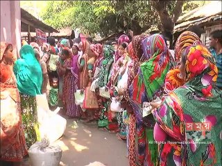 গরীবের জন্য বরাদ্দকৃত খাদ্যবান্ধব কর্মসূচির কার্ড রাখতে পারেনি ধনী ও সচ্ছলরা