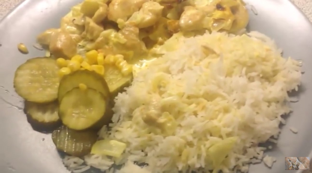 Kycklinggryta Med Ris (Bariis Swedish)