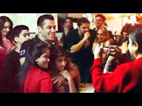 Arpita Khan's Birthday Celebration 2015 | Salman Khan, Aamir Khan, Sohail Khan