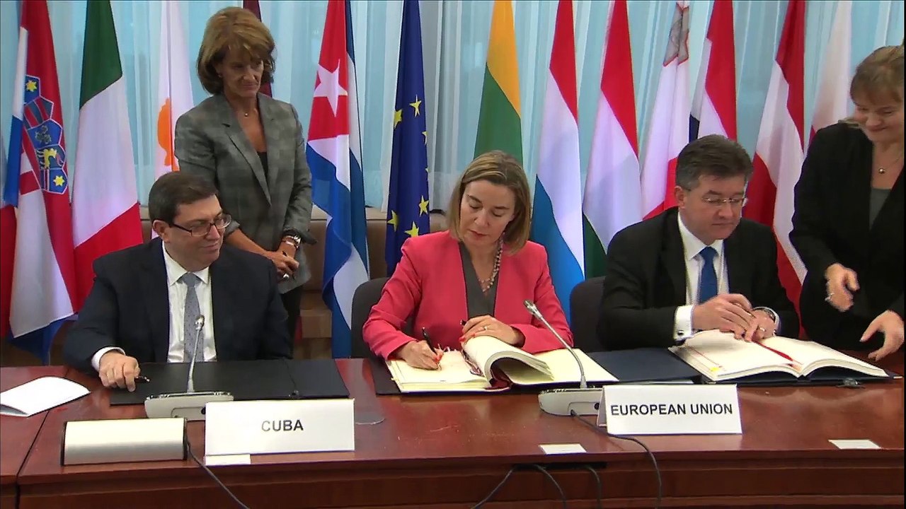 UE y Cuba firman un acuerdo que normaliza relaciones