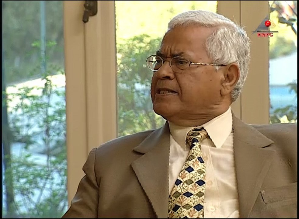 مسلسل ليل الثعالب - الحلقة الثالثة عشر