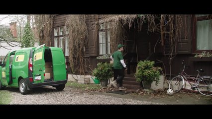 Une pub de Noël extraordinaire : Papy apprend à parler anglais