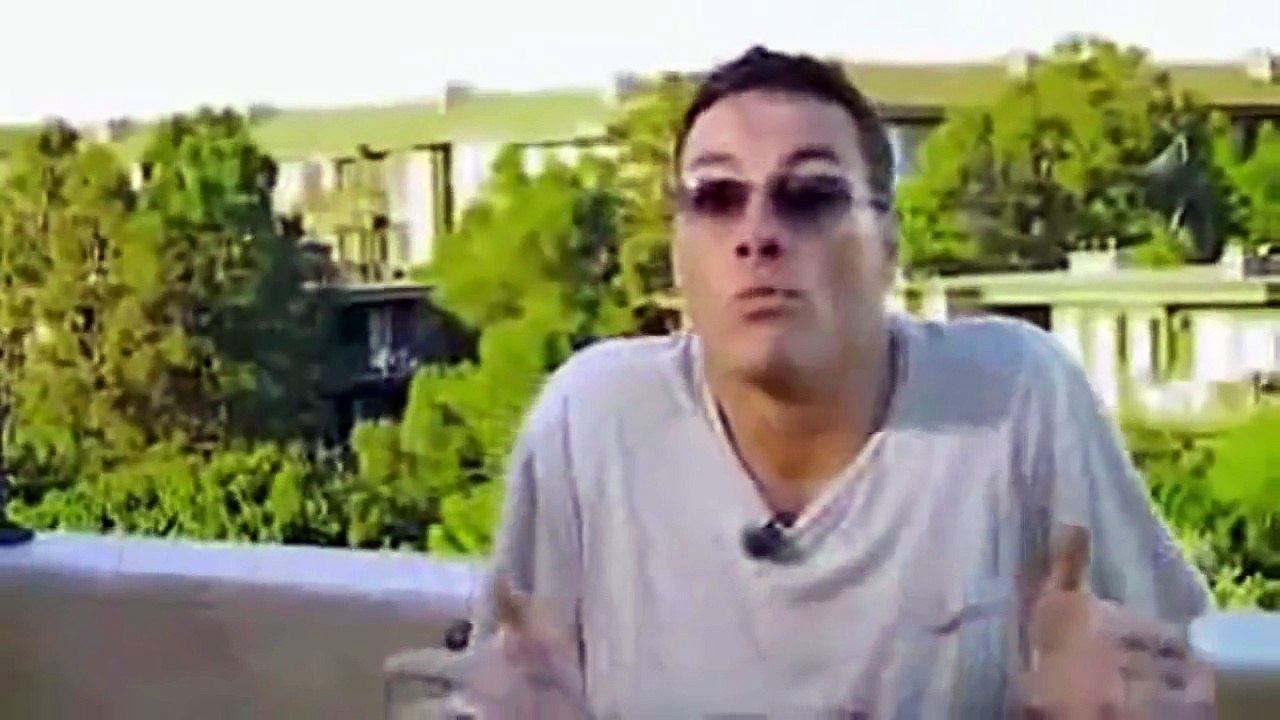 La plus belle déclaration de JC Van Damme - AWARE la révélation [Complete]