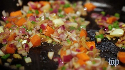 Make the side dish Obama ate at Harlem's Red Rooster restaurant