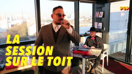 Otis Stacks interprètent "Fashion Drunk"