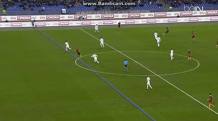 Edin Dzeko Missed Great Chance  HD - Roma vs Milan 12.12.2016