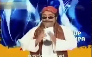 An Old Clip of Junaid Jamshed Fighting With an Actor