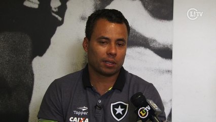 Jair Ventura fala sobre a possibilidade de contar com grandes jogadores