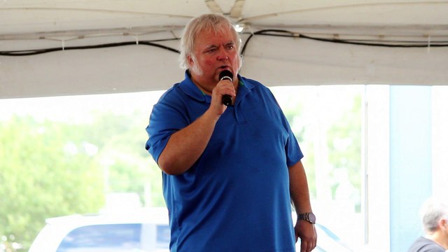 Bryan Clark sings 'Can't Stop Loving You' Elvis Week 2016