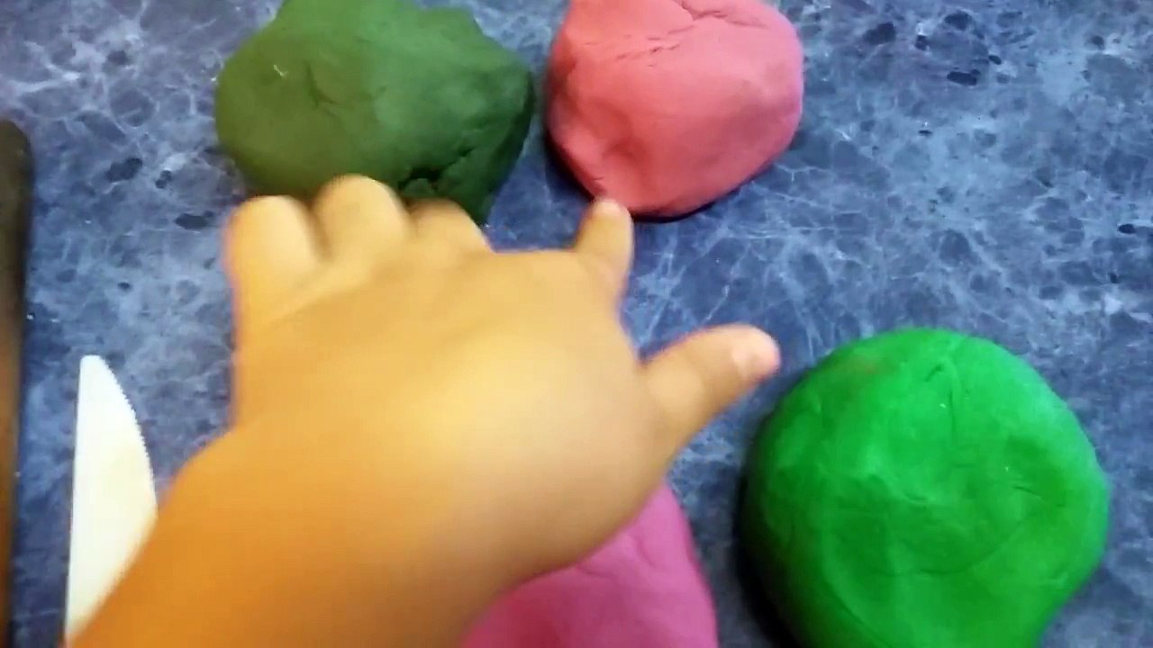 Como hacer un arbolito de navidad con plastilina 100% casera!!