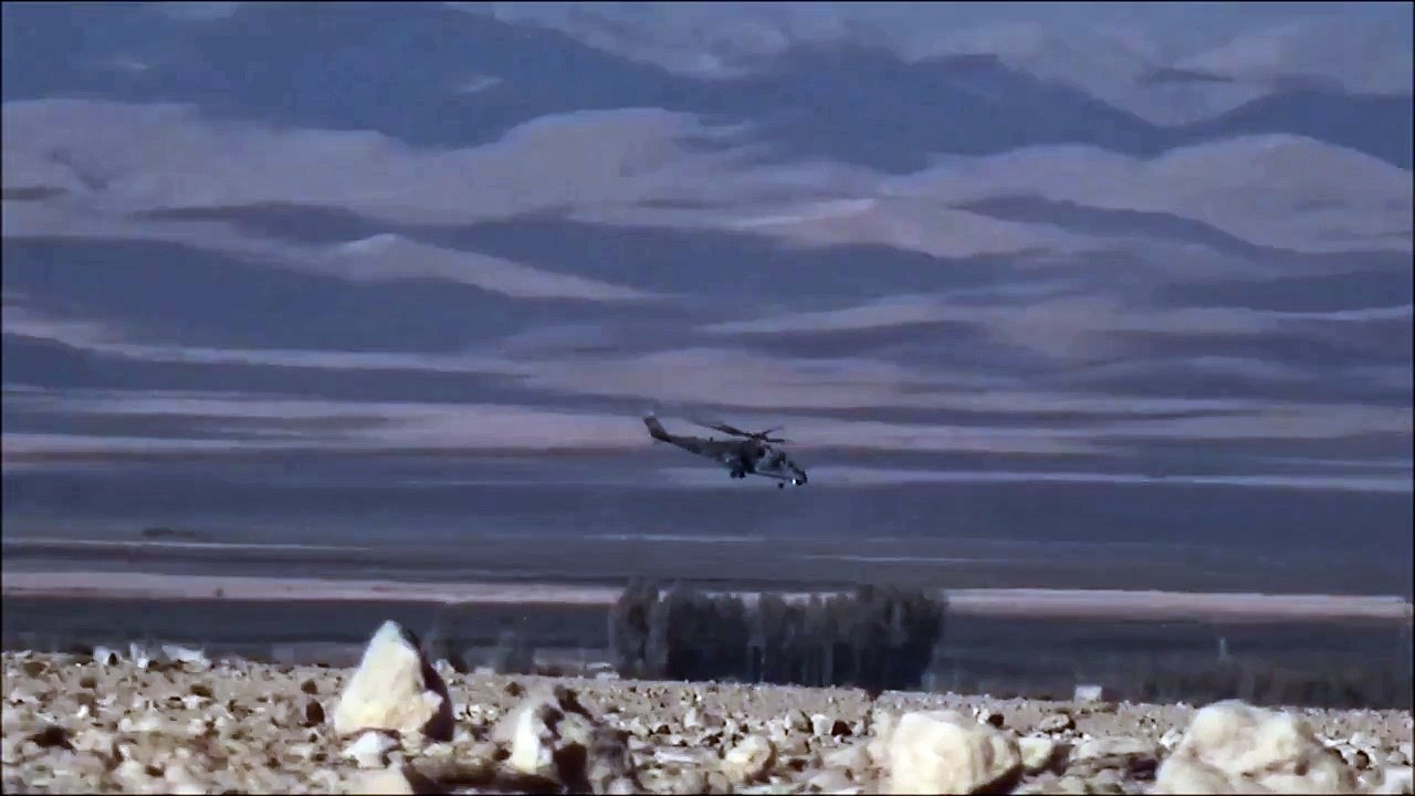 Ми-35М ВКС в районе авиабазы Тияс/Mi-35M videoconferencing airbase near Tiyas