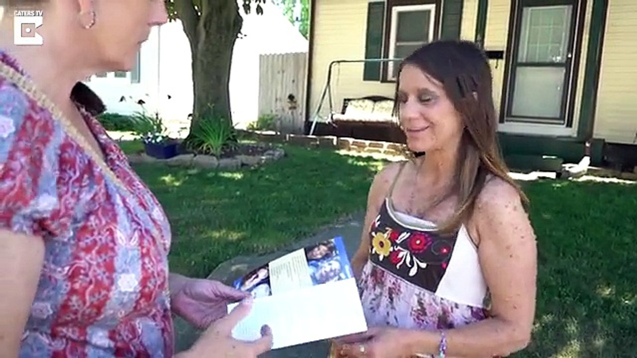 Elle a commencé par ne plus vouloir se montrer en maillot de bain... Mais aujourd hui, elle ose à peine sortir de chez e