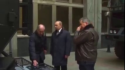 Putin, FSB’nin yeni zırhlı aracı ‘Karatel’ ile tanıştı