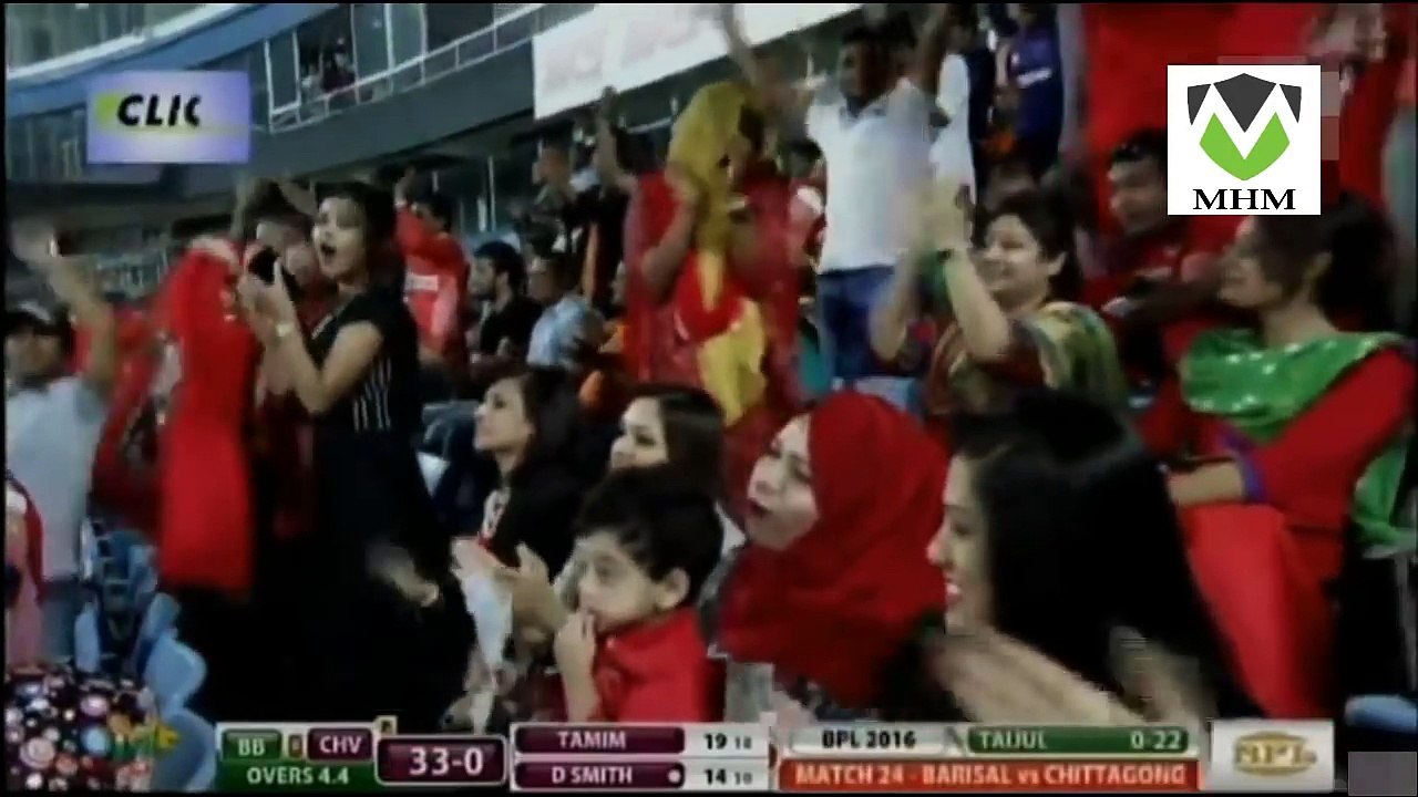 Dwayne Smith Got 69 Runs Of 45 Balla Against Barisal Bulls Bpl 2016 Match 24