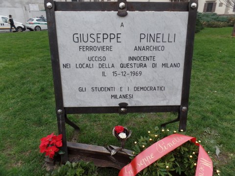 PIAZZA FONTANA 12 DICEMBRE 1969/2016 (CARLO ARNOLDI)