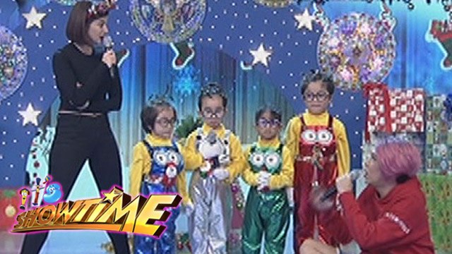 It's Showtime: How old is Santa Claus? | Santa Babies