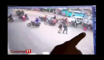 Yaşlı adam kamyonun altında feci şekilde can verdi