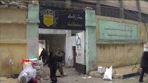 جنگزدگان شرق حلب: گروهای مسلح کمکهای بشردوستانه را برای خود برمی داشتند