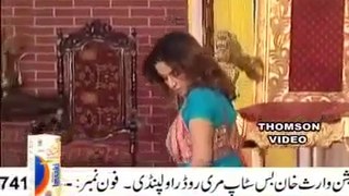 Sexy Mujra by Nida Chaudhry on Stage 2017 DailyVideoShow