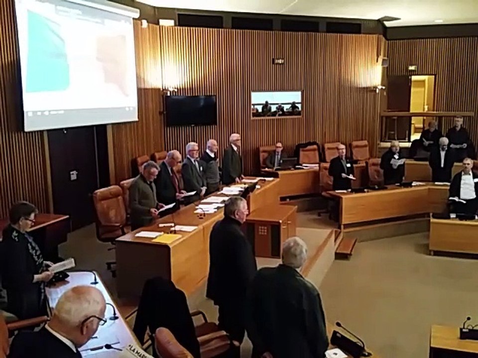 La Marseillaise des anciens maires de la Manche