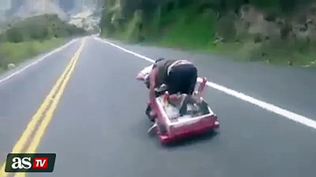 Los kamikazes colombianos que arrasan en Facebook