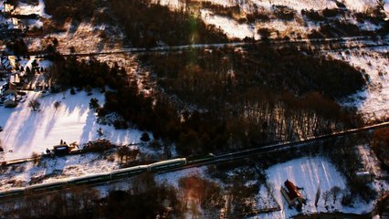 Taken - série NBC - Trailer #2 "Every Hero Has a Beginning" (VO)