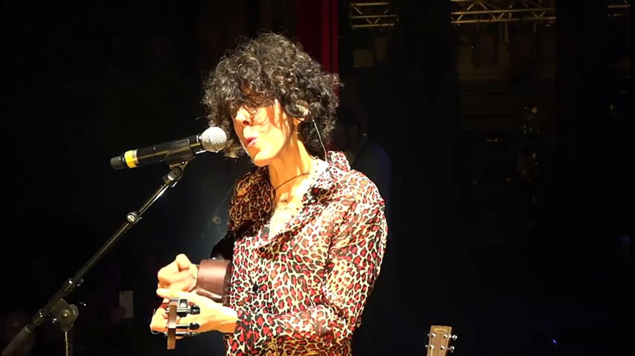 LP Le Trianon Paris 04-12-16 - Bonus LP Live 2 Last Songs | Music Video