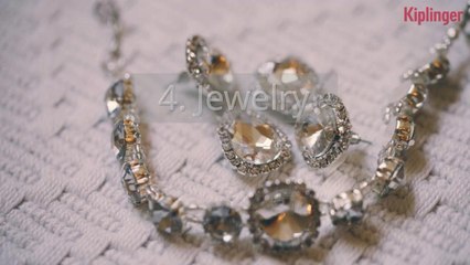 7 Things You Should Never Buy During the Holidays