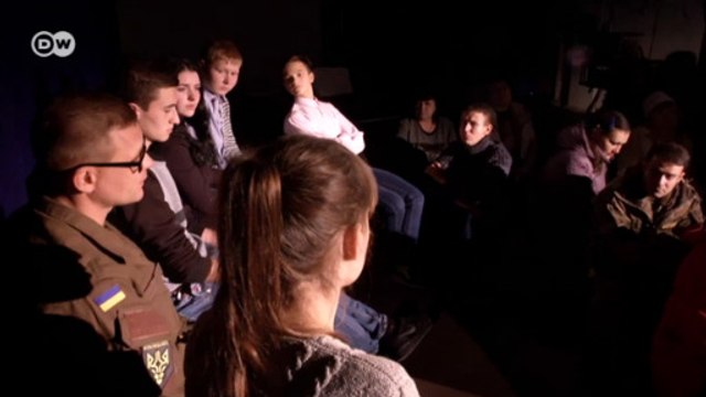 Театр у линии фронта